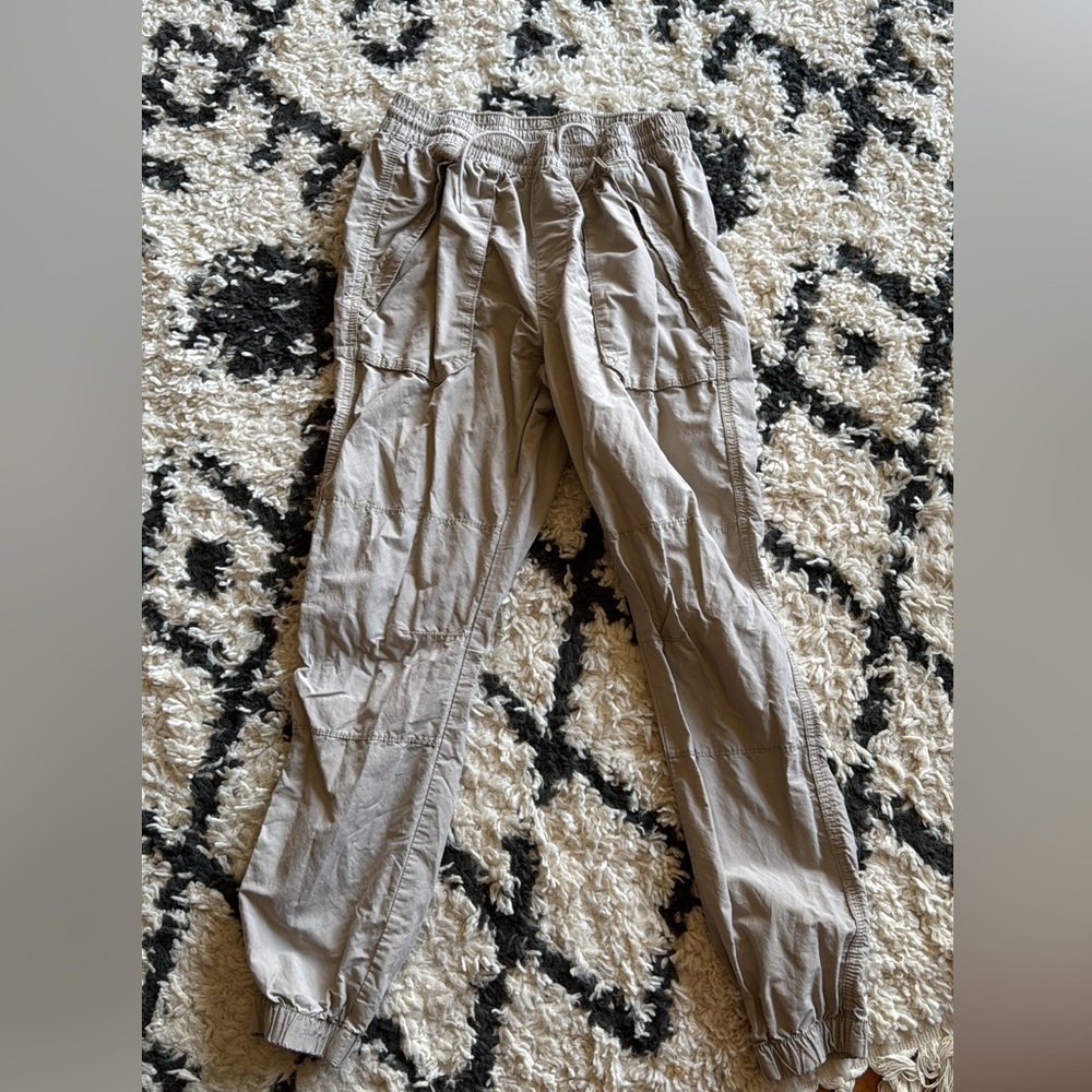 Men’s jogger pants